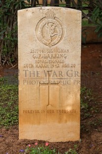 BEIRUT WAR CEMETERY - LARKING, GORDON PAUL